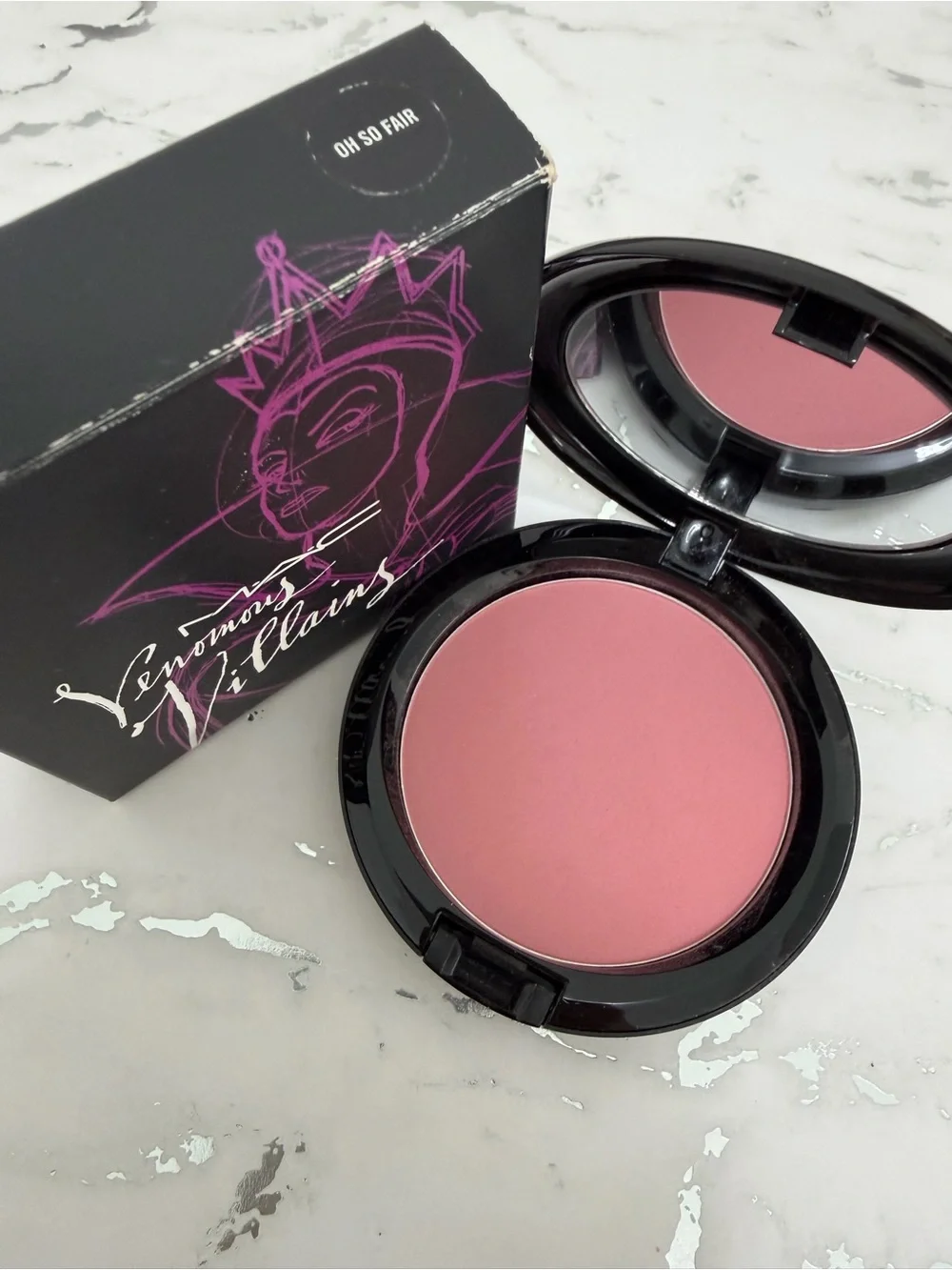 N1B MAC Cosmetics LE Venomous Villians Oh So Fair Beauty Powder! RARE!!!